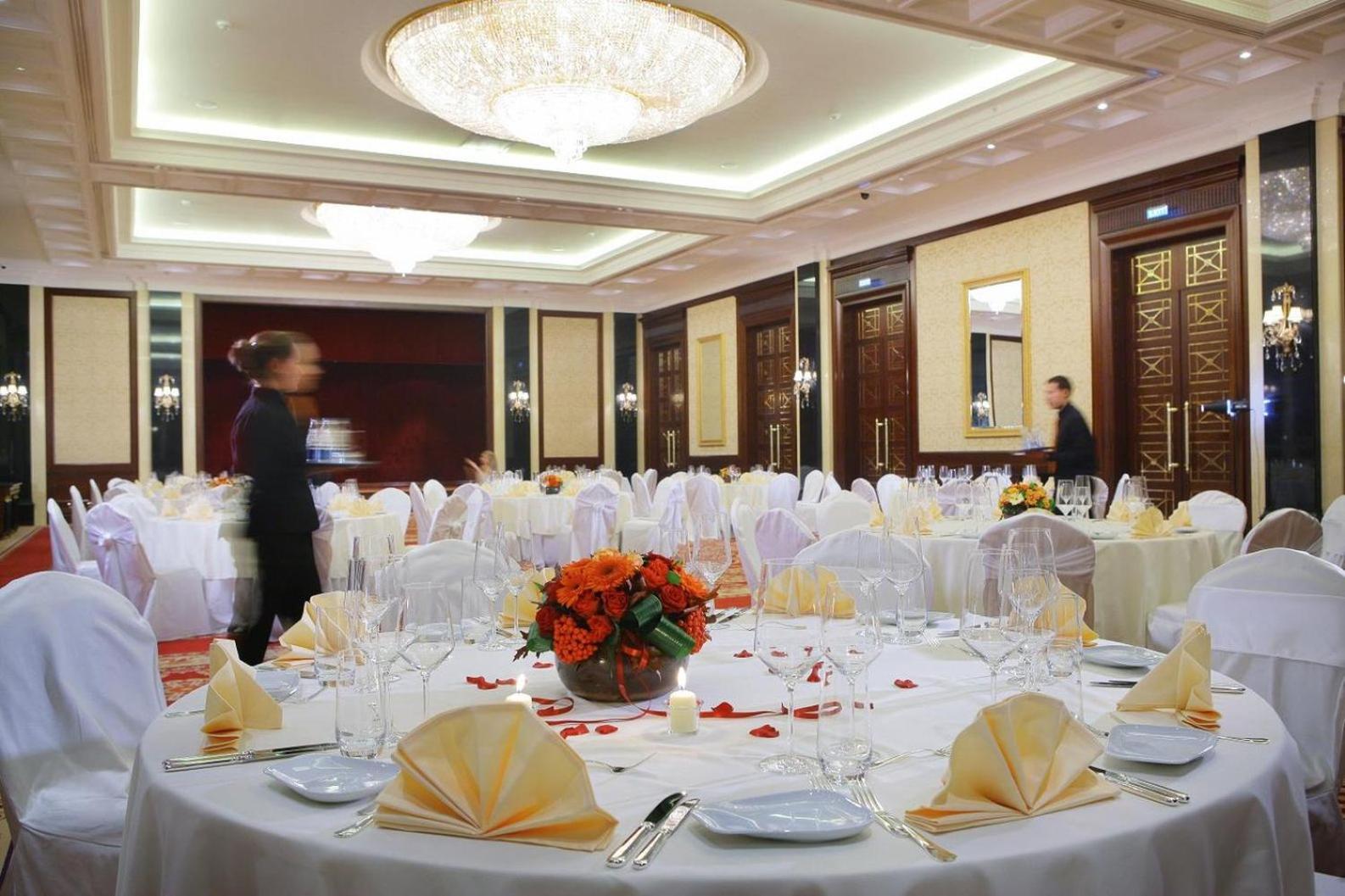 Intercontinental - Kyiv By Ihg Hotel Exterior foto